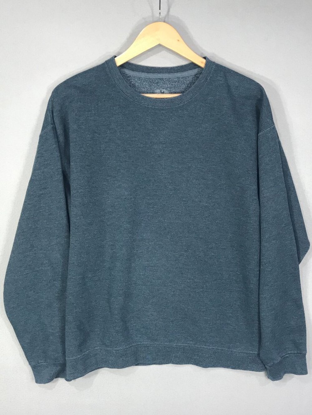 Fruit of The Loom Sweatshirt Men's Large Gray Fleece Pullover Crew Long Sleeve